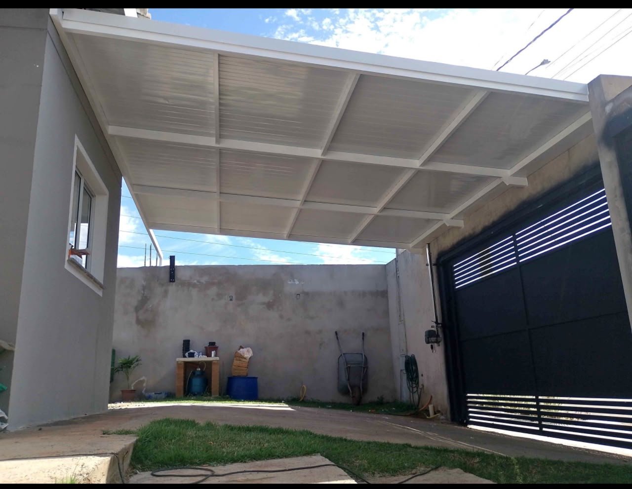Pergolado metálico sob medida - Obra real DW